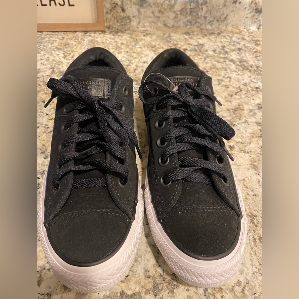 Black and white converse